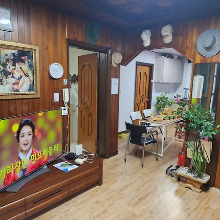 Disco Pangpang Guesthouse 외국인전용-2